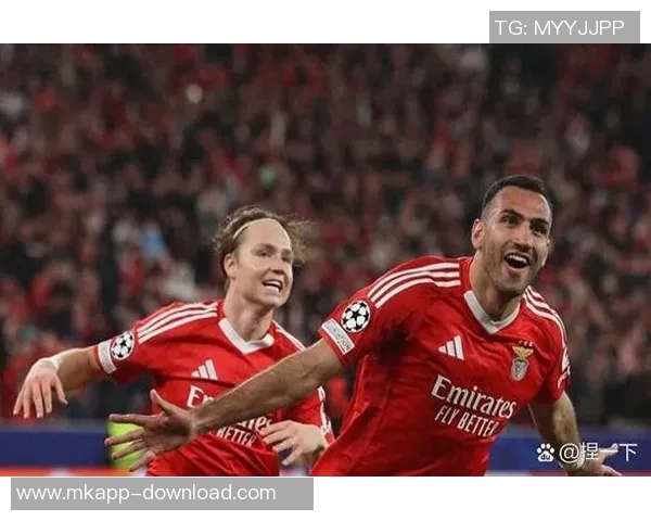 巴萨友谊赛小胜本菲卡战术解析全场瞬间高潮回顾