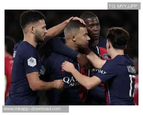 英超激战那不勒斯逆转巴黎圣日耳曼绝杀瞬间震撼全场引发转会热议