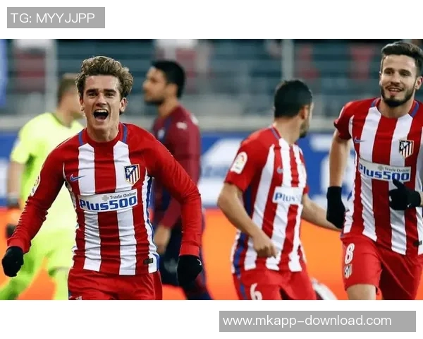 德甲激战：皇马大胜本菲卡红牌事件引发全场热议与战术分析