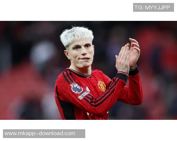 曼联逆转那不勒斯3-2绝杀瞬间引发转会传闻热潮