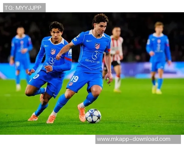 德甲精彩对决切尔西逆转巴萨战术解析引爆全场热情