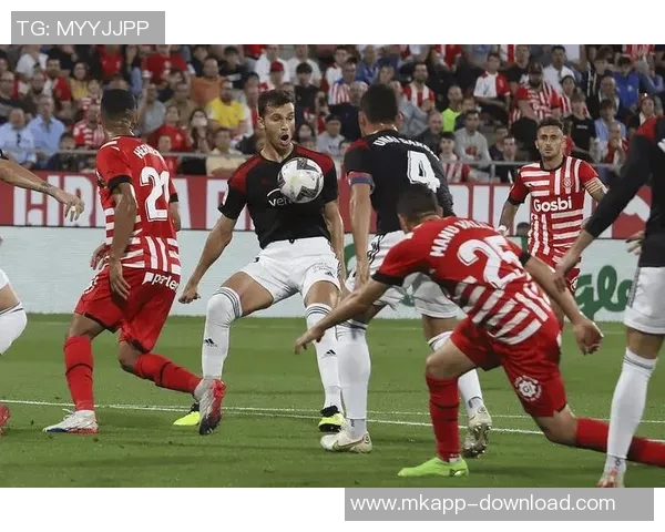 德甲精彩对决马竞大胜莱比锡帽子戏法引发转会热议