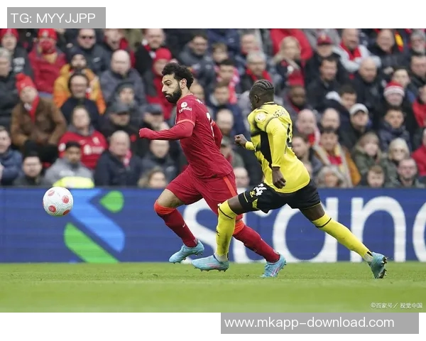 足总杯激战本菲卡与利物浦0比0乌龙球瞬间引发全场热议与十大精彩进球回顾