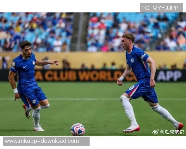 友谊赛精彩回顾：那不勒斯逆转切尔西全场沸腾瞬间解析