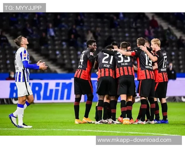 马竞逆转阿森纳友谊赛精彩瞬间补时进球点燃全场激情 马竞逆转阿森纳友谊赛精彩瞬间补时进球点燃全场激情