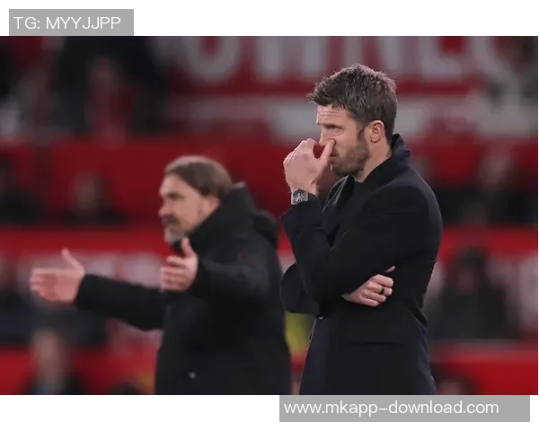 切尔西友谊赛大胜曼联红牌争议引发全场热议