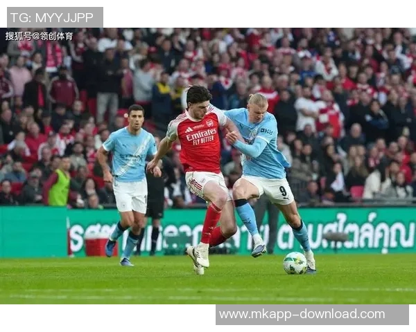 友谊赛惊现冷门阿森纳与曼城战成平局引发全场热议